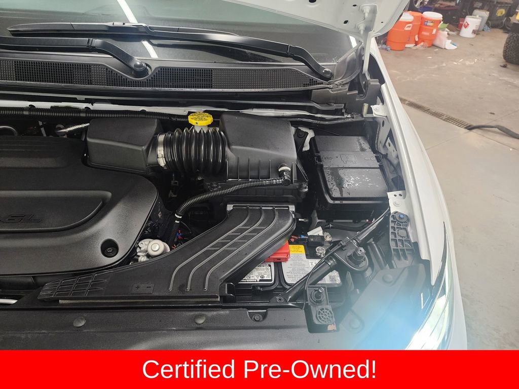 Used 2026 Chrysler Pacifica Limited image 42