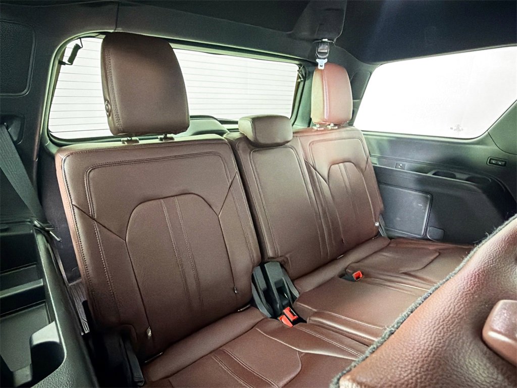 Used 2024 Ford Expedition Limited image 25