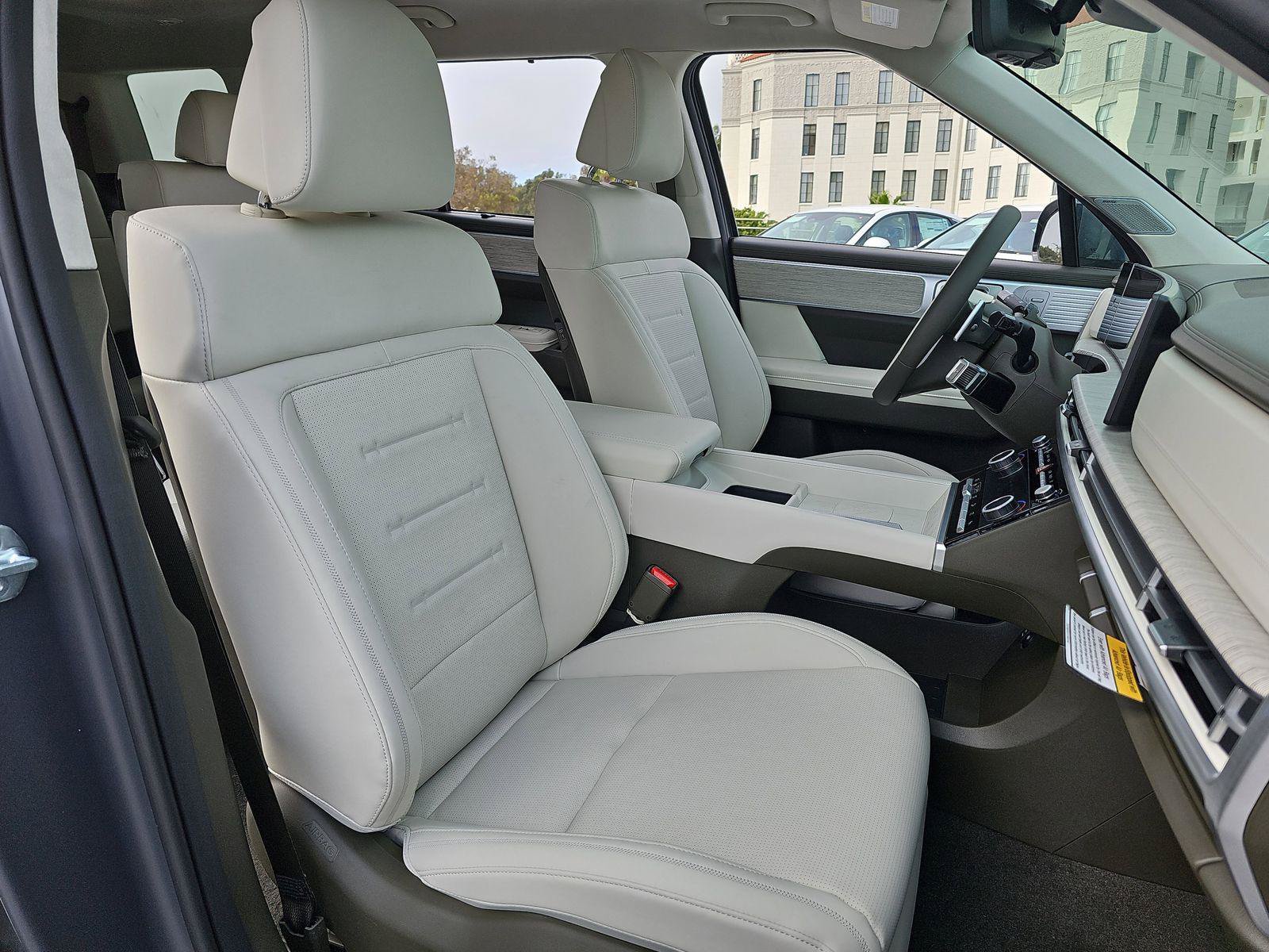 New 2025 Hyundai Santa Fe Calligraphy AWD/4WD image 10