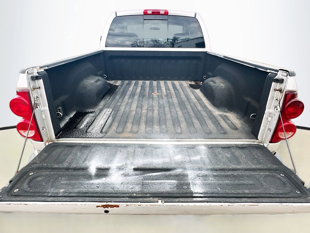 Used 2007 Dodge Ram 2500 Truck SLT image 16