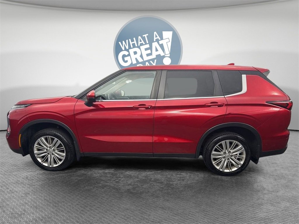 Used 2022 Mitsubishi Outlander ES image 7