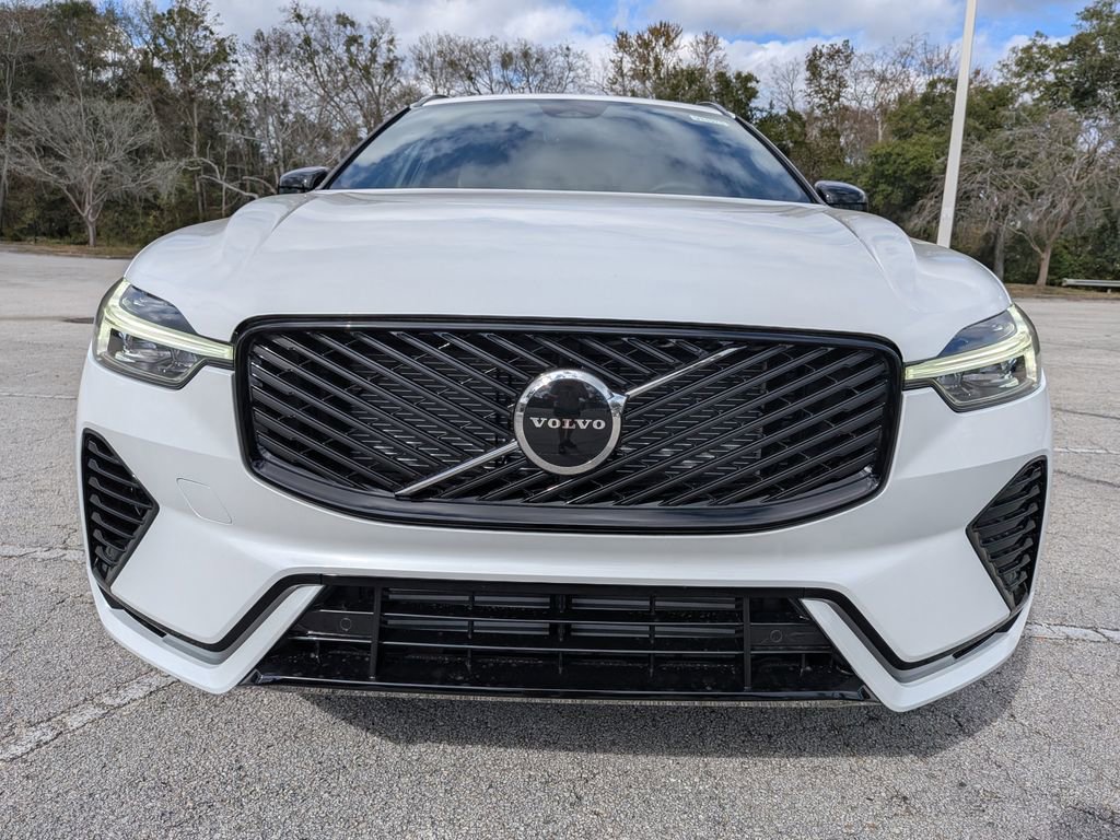 New 2026 Volvo XC60 T8 Core w/ Protection Package Premier image 16