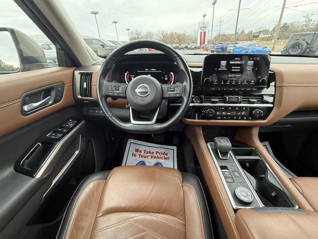 Certified 2023 Nissan Pathfinder Platinum image 25