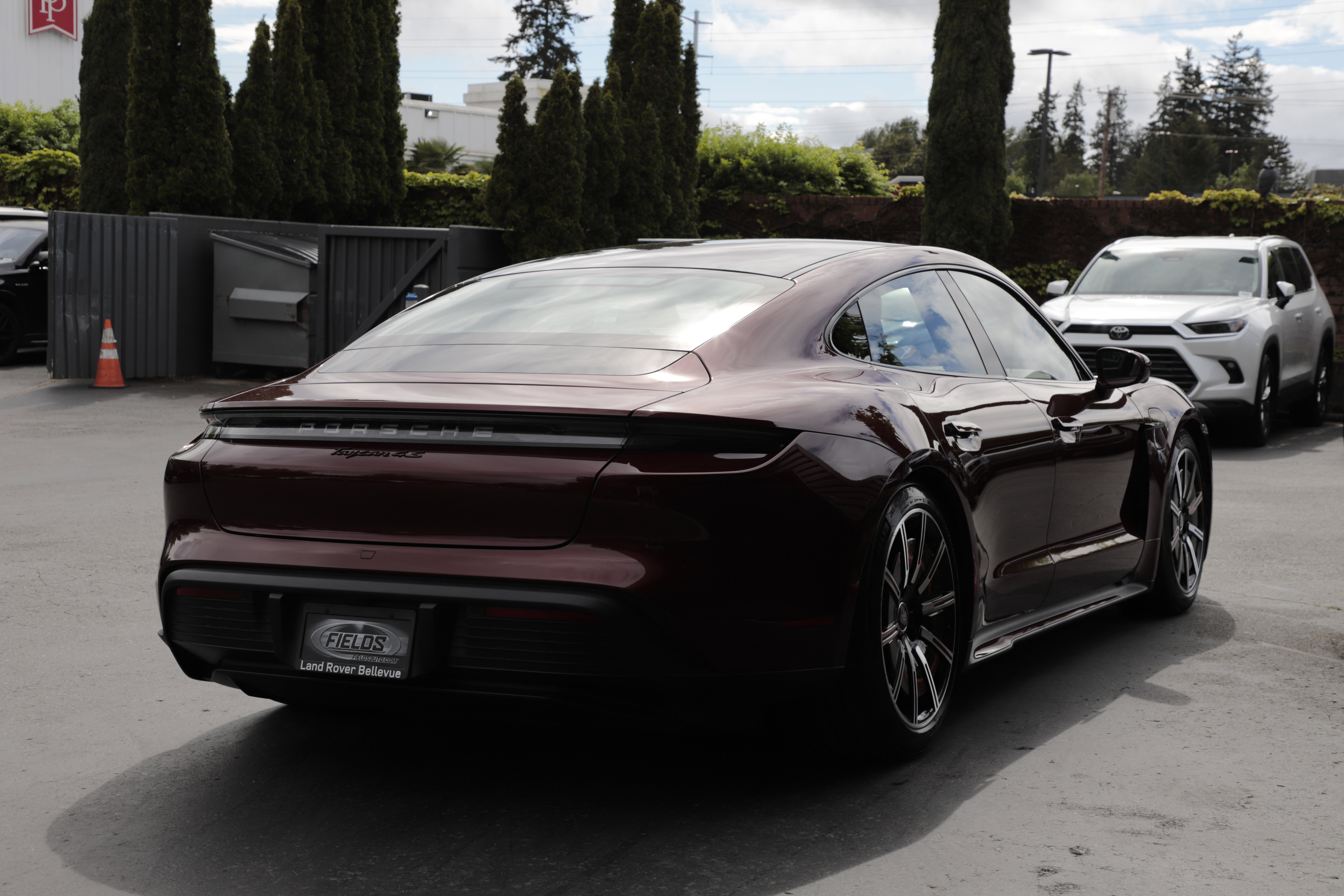 Used 2021 Porsche Taycan 4S AWD/4WD image 8