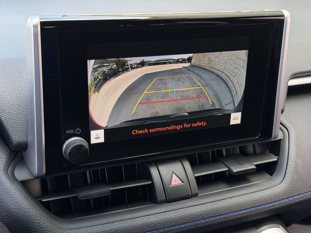 Used 2025 Toyota RAV4 SE AWD/4WD image 19
