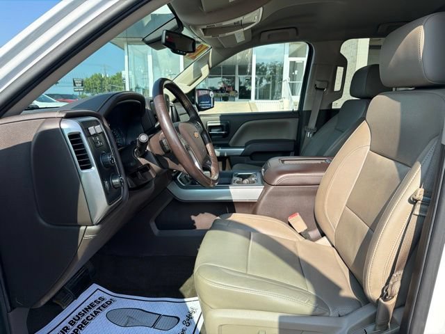 Used 2016 Chevrolet Silverado 1500 LTZ Z71 w/ LTZ Plus Package AWD/4WD image 13