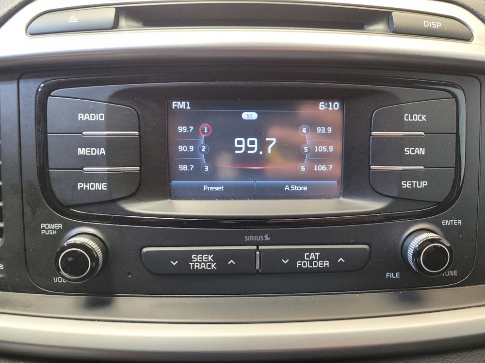 Used 2017 Kia Sorento AWD image 25