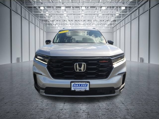 Used 2025 Honda Pilot TrailSport image 15