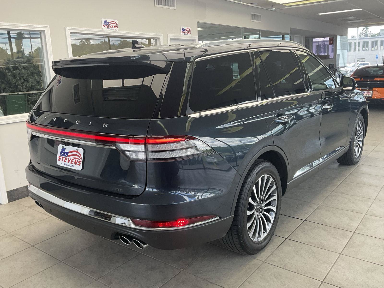 Used 2022 Lincoln Aviator Reserve AWD/4WD image 5