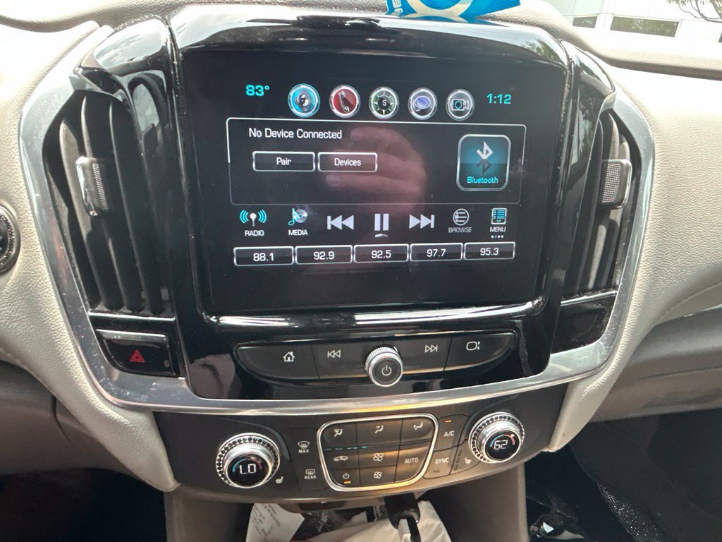 Used 2019 Chevrolet Traverse LT w/ LT Premium Package AWD/4WD image 16