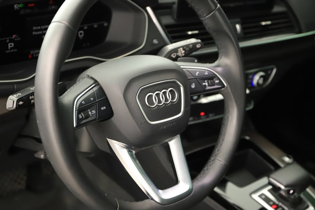 Used 2021 Audi Q5 2.0T Premium Plus w/ Premium Plus Package AWD/4WD image 16