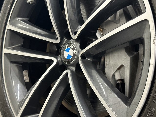 Used 2022 BMW 750i xDrive image 12