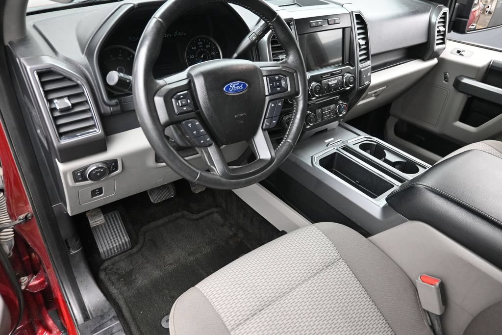 Used 2017 Ford F150 XLT w/ Equipment Group 302A Luxury AWD/4WD image 16
