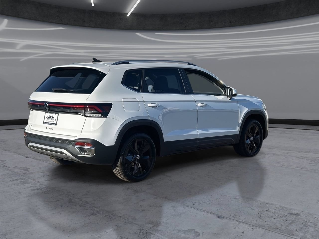 New 2026 Volkswagen Taos SE FWD image 5