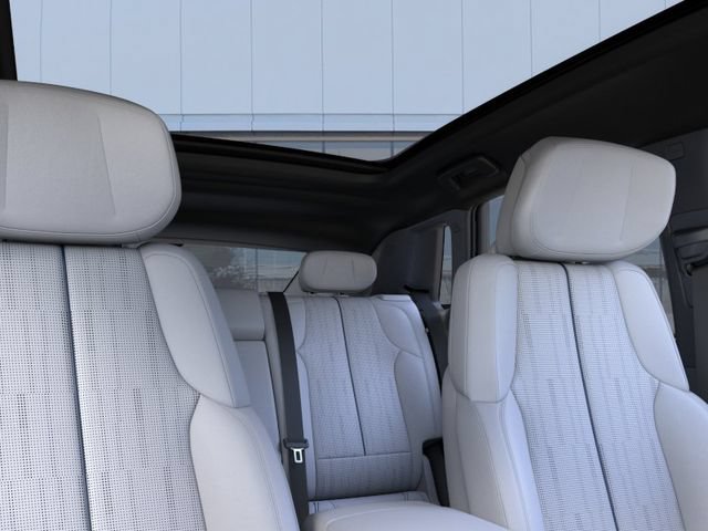 New 2026 Cadillac Lyriq Luxury w/ LPO, Floor Liner Package AWD/4WD image 24