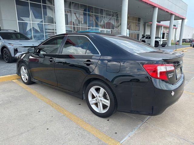 Used 2014 Toyota Camry SE FWD image 6