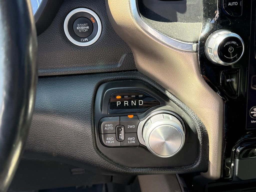 Used 2019 RAM 1500 Laramie AWD/4WD image 21