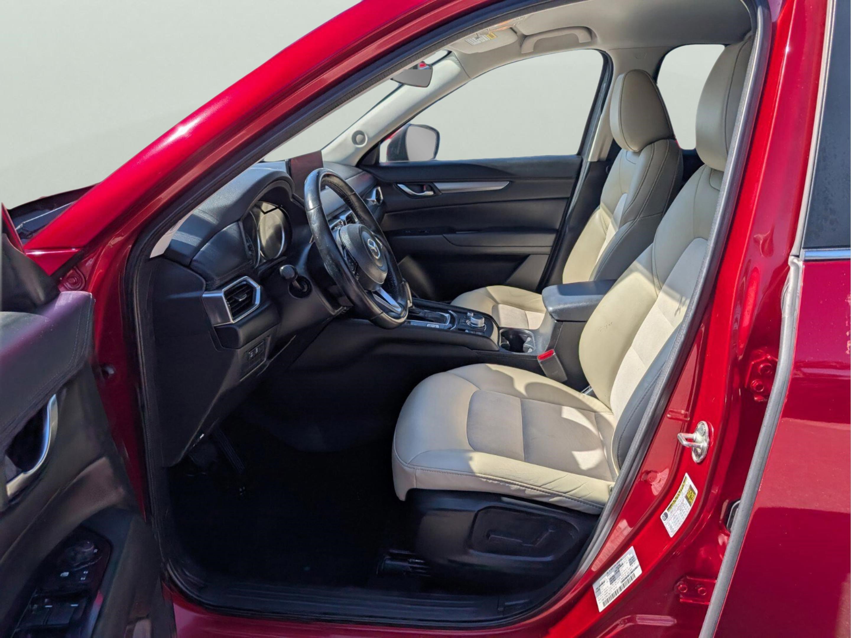 Used 2021 MAZDA CX-5 Touring image 28