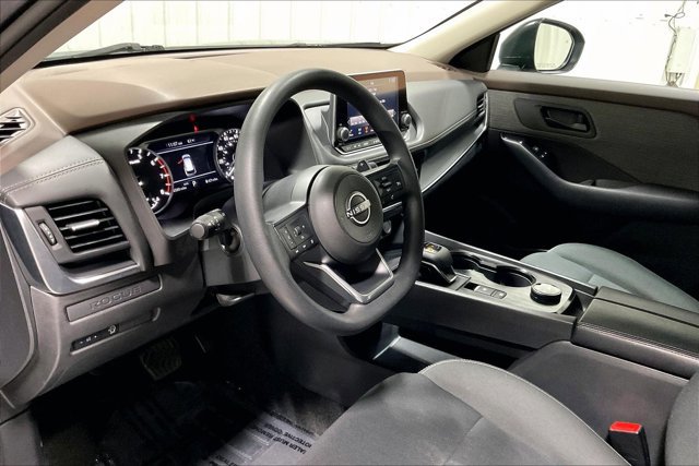 Used 2023 Nissan Rogue S AWD/4WD image 14