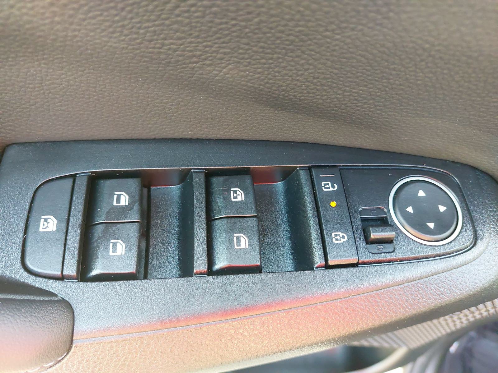 Used 2025 Kia Seltos S AWD/4WD image 27