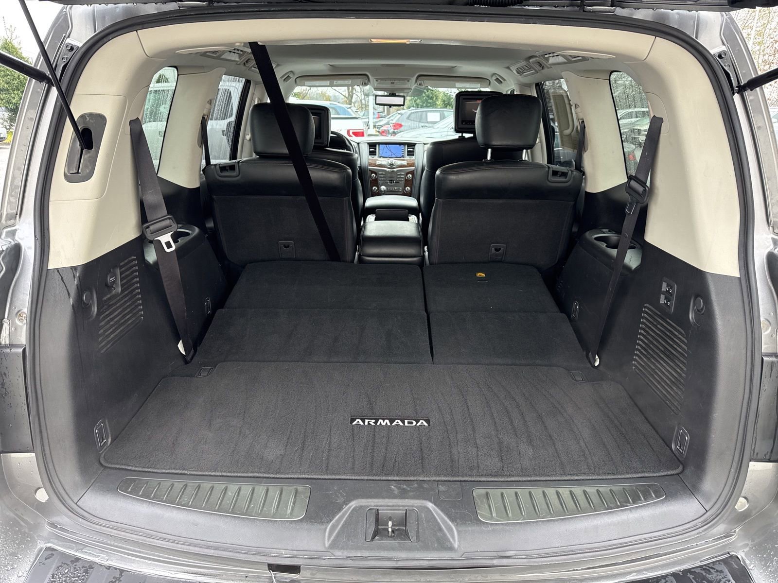 Used 2019 Nissan Armada Platinum w/ Captain's Chairs Package image 13