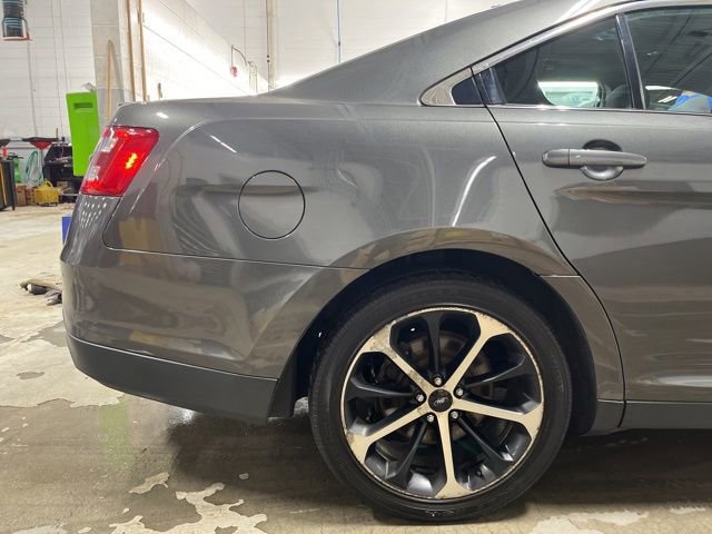 Used 2016 Ford Taurus SEL w/ Equipment Group 201A AWD/4WD image 15