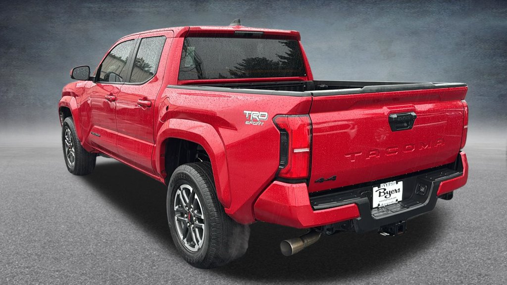 Used 2025 Toyota Tacoma TRD Sport AWD/4WD image 4