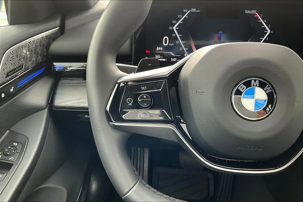 Used 2024 BMW 530i xDrive w/ Convenience Package AWD/4WD image 11