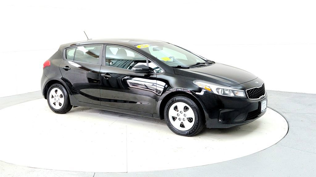 Used 2017 Kia Forte LX FWD image 7