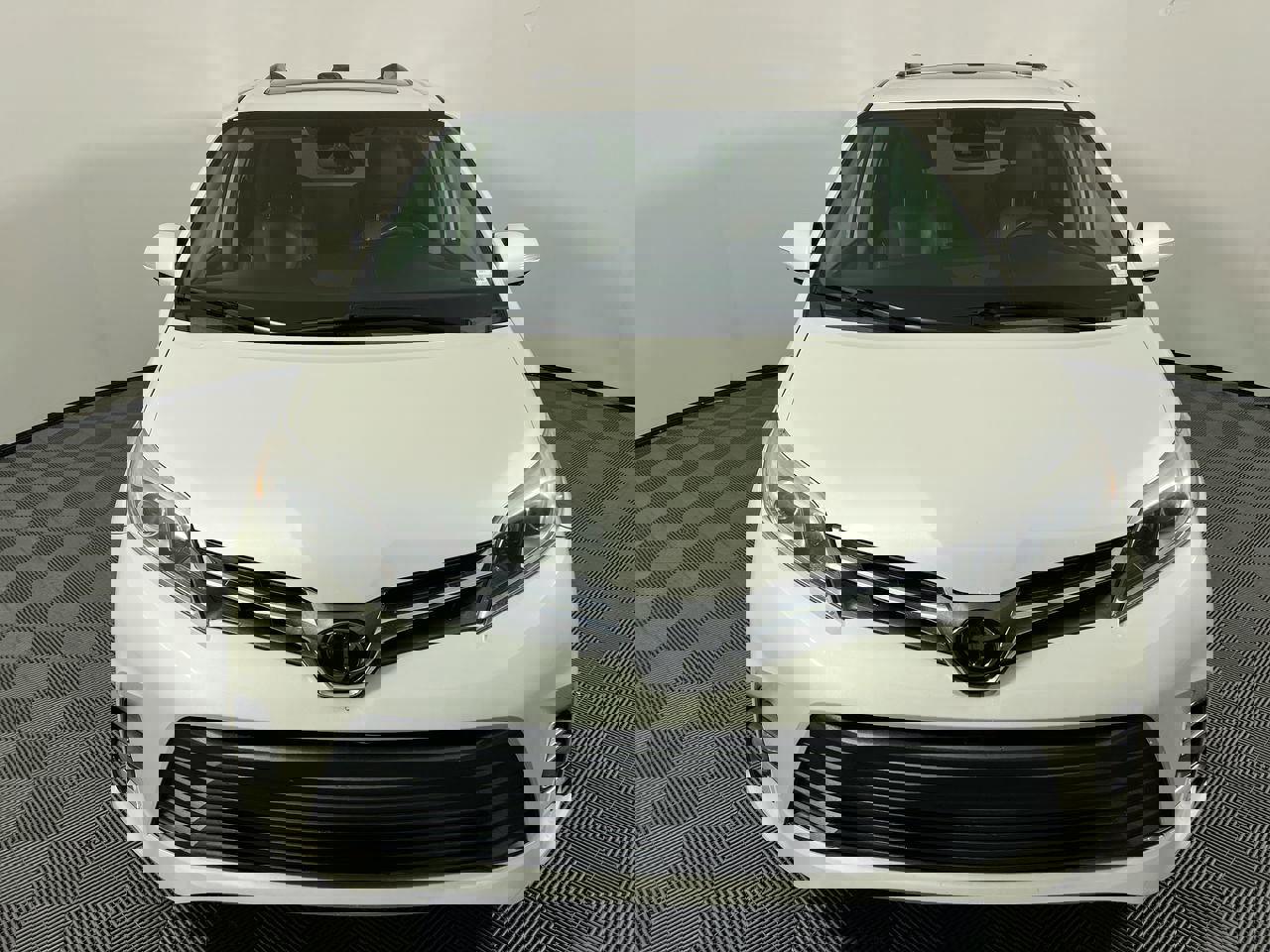 Used 2019 Toyota Sienna Limited Premium AWD/4WD image 8