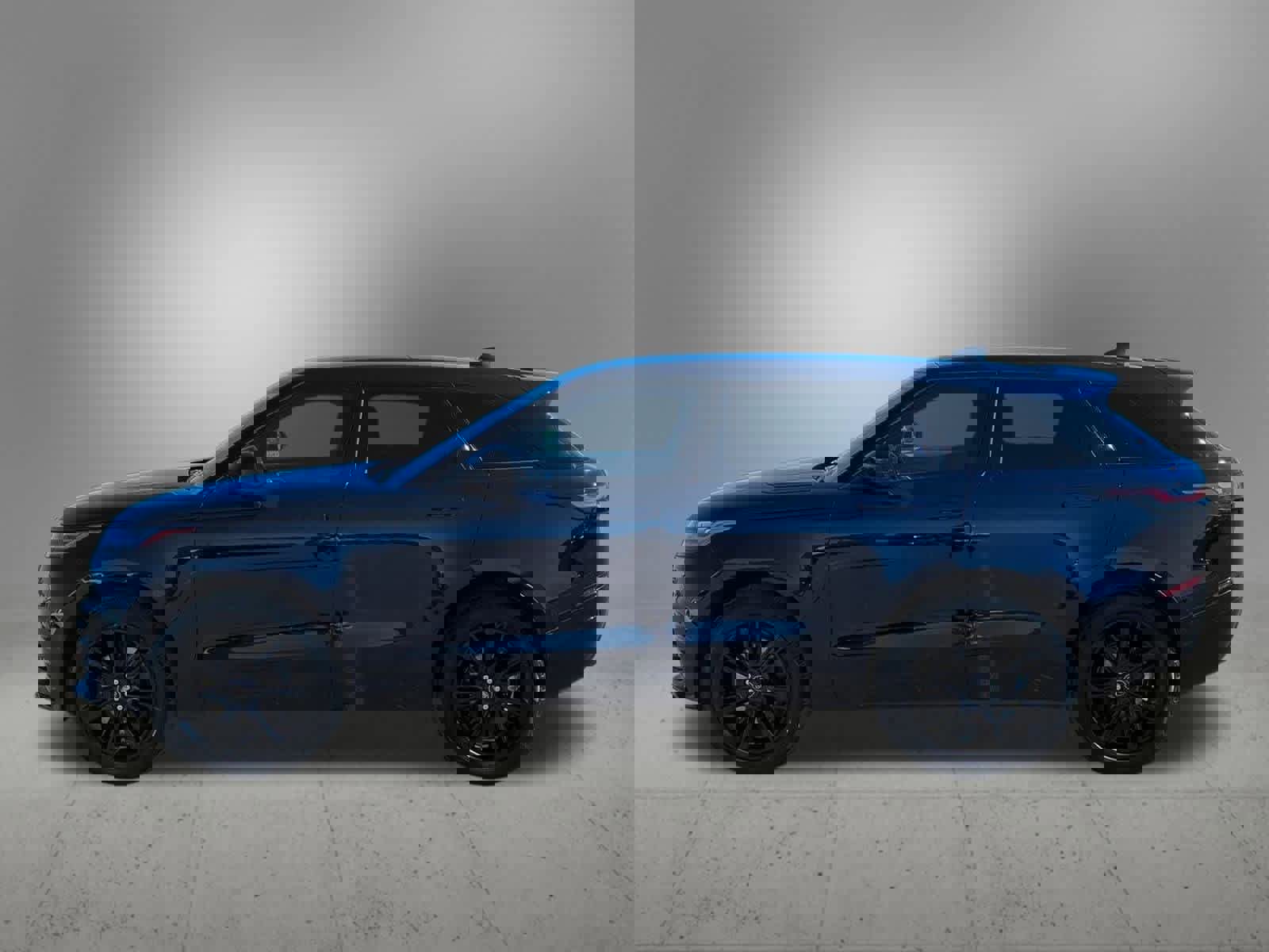 Used 2022 Land Rover Range Rover Velar R-Dynamic S image 3