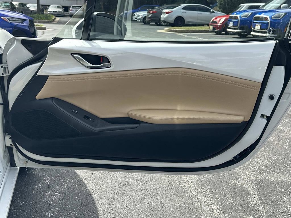 Used 2025 MAZDA MX-5 Miata Grand Touring image 28