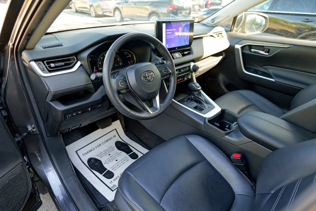 Used 2023 Toyota RAV4 XLE Premium AWD/4WD image 20