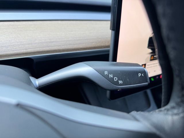 Used 2022 Tesla Model Y Performance image 10