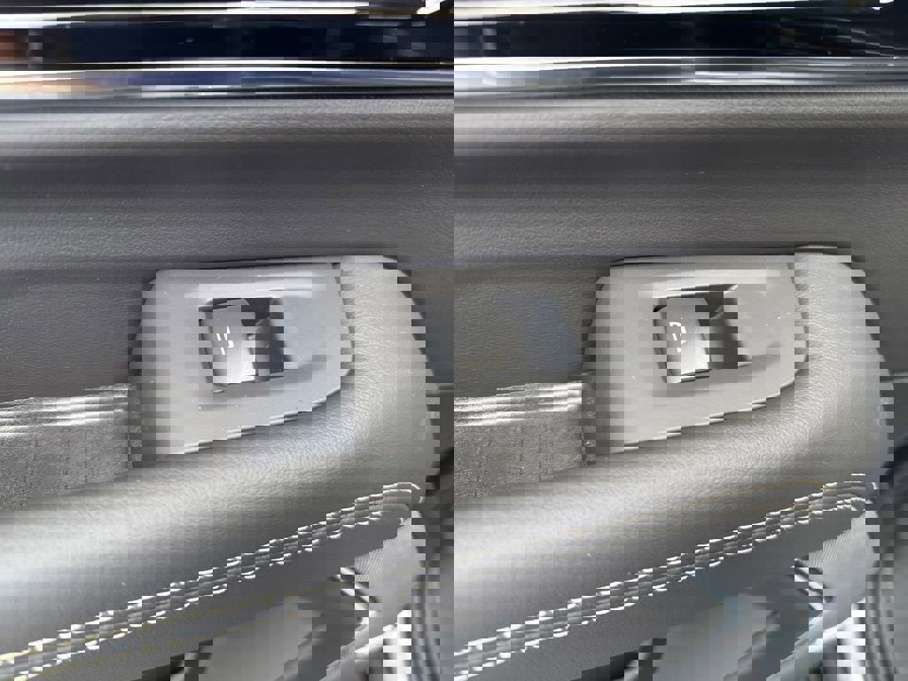 New 2026 GMC Yukon XL Elevation w/ LPO, Floor Liner Package image 45