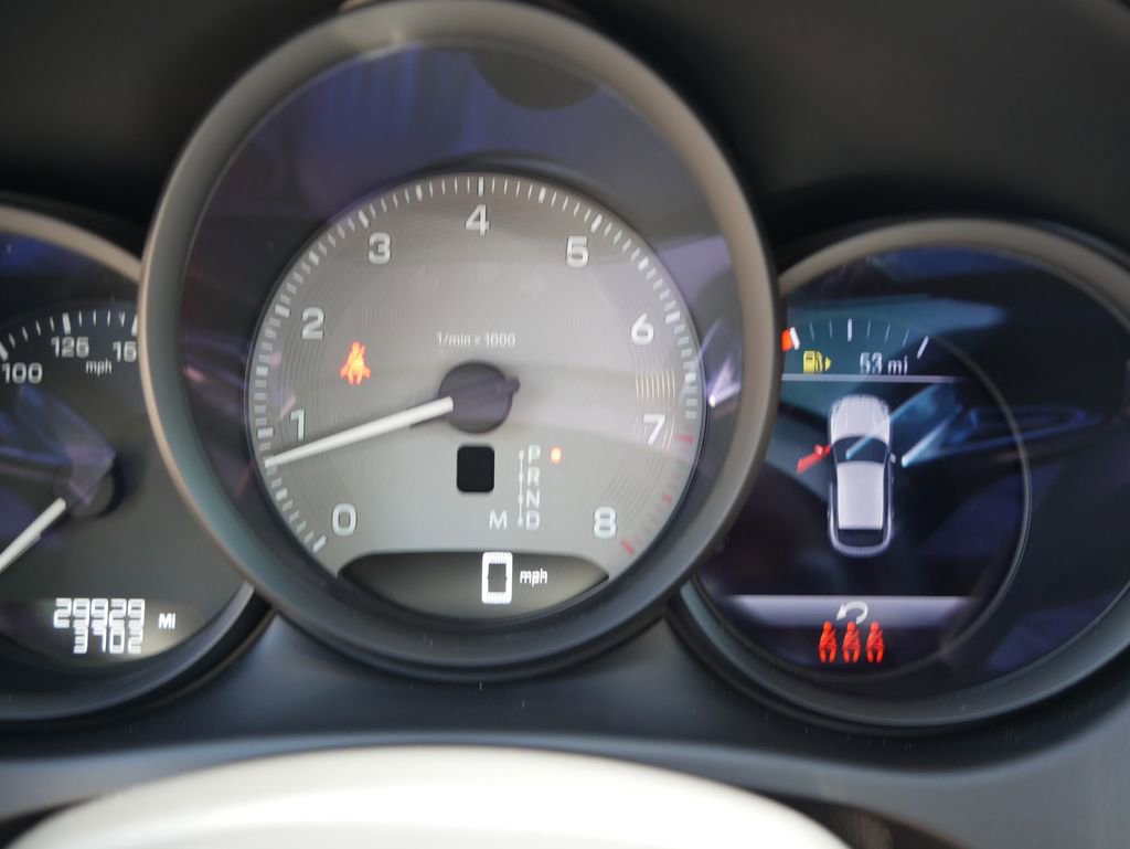 Certified 2023 Porsche Macan S AWD/4WD image 39