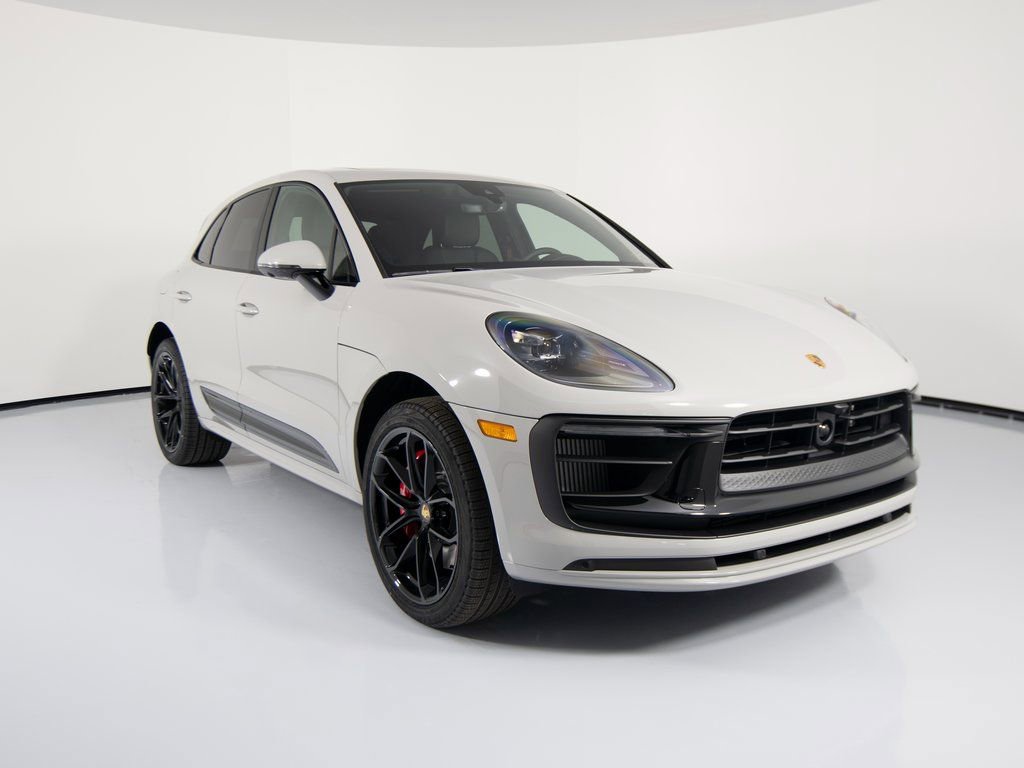 New 2026 Porsche Macan GTS image 9