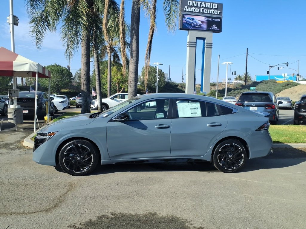 New 2026 Nissan Sentra SR w/ Floor Mat Package FWD image 12