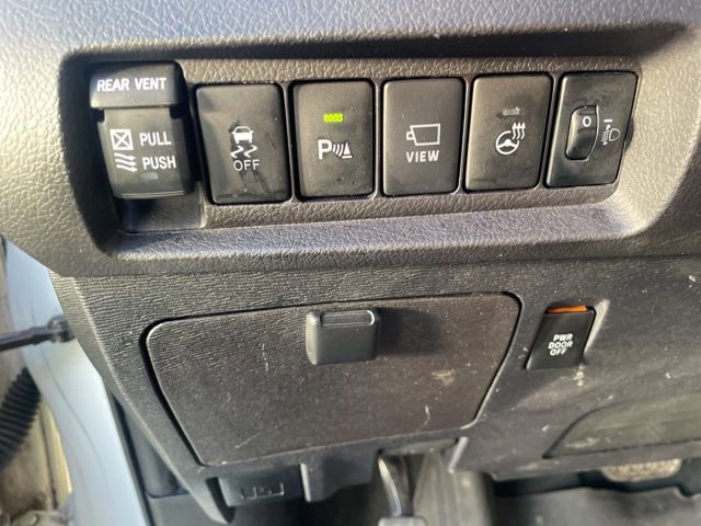 Used 2020 Toyota Sienna XLE image 22