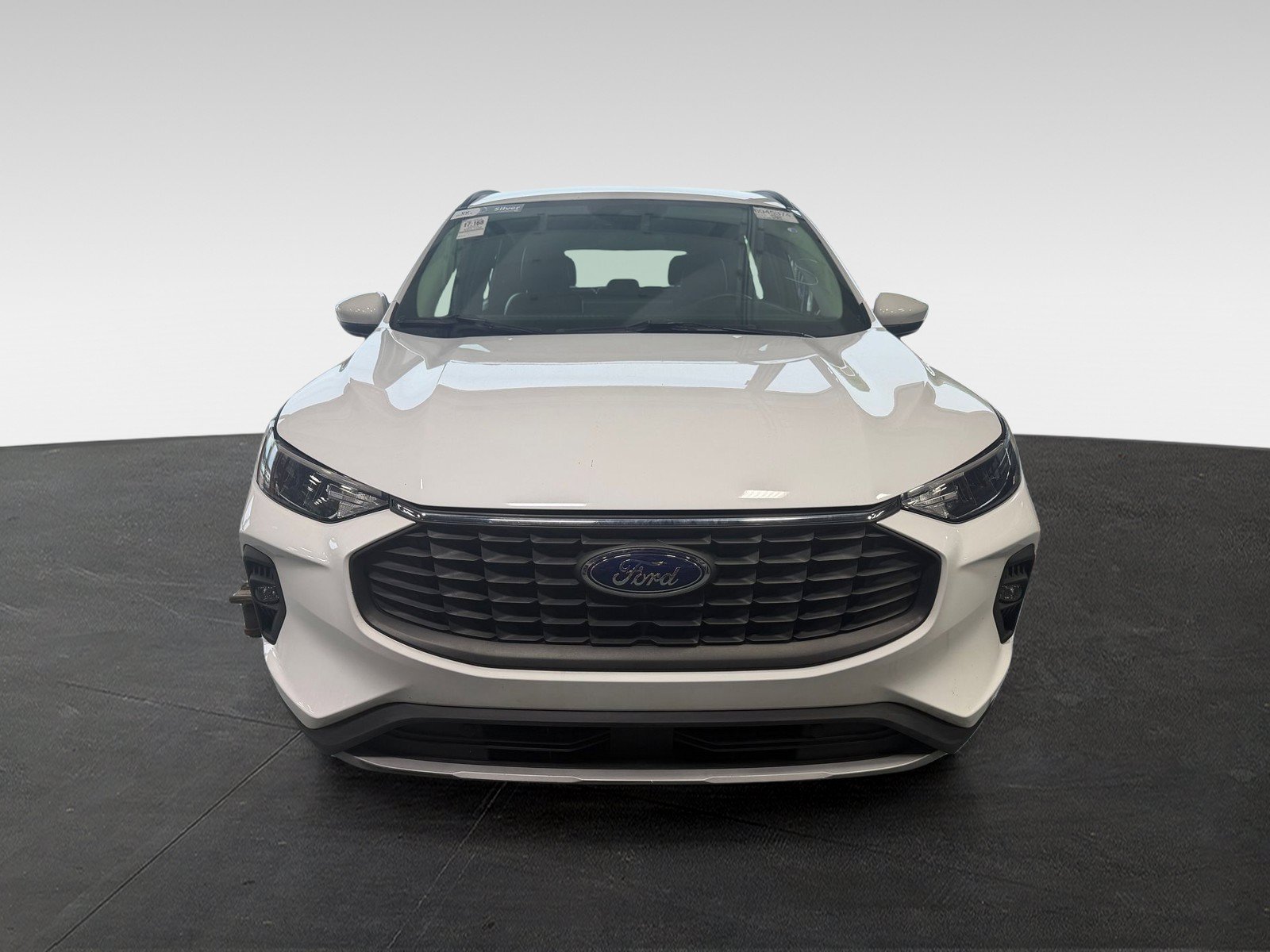 Used 2023 Ford Escape SE FWD image 2