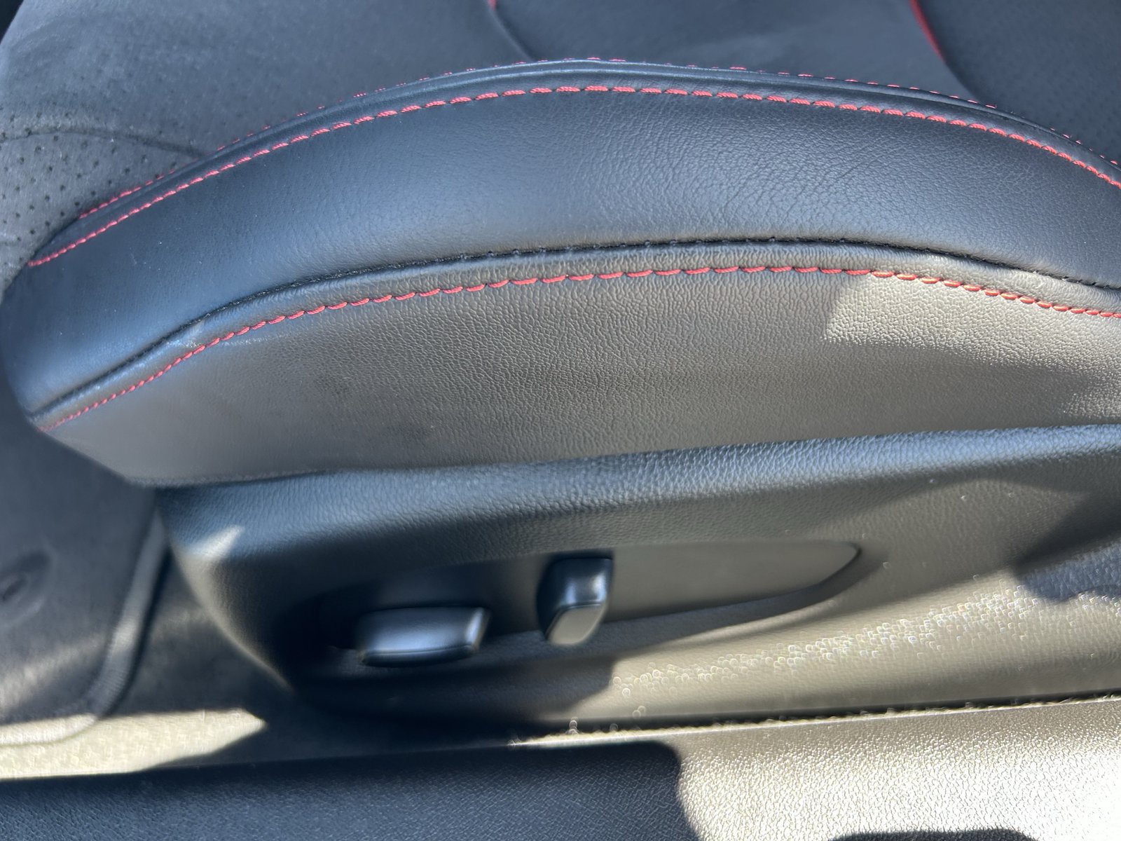 Used 2022 Chevrolet Camaro ZL1 RWD image 30