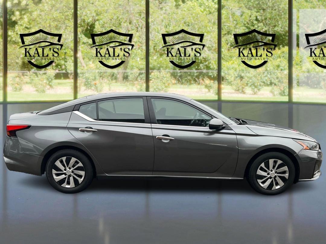 Used 2023 Nissan Altima 2.5 S image 4