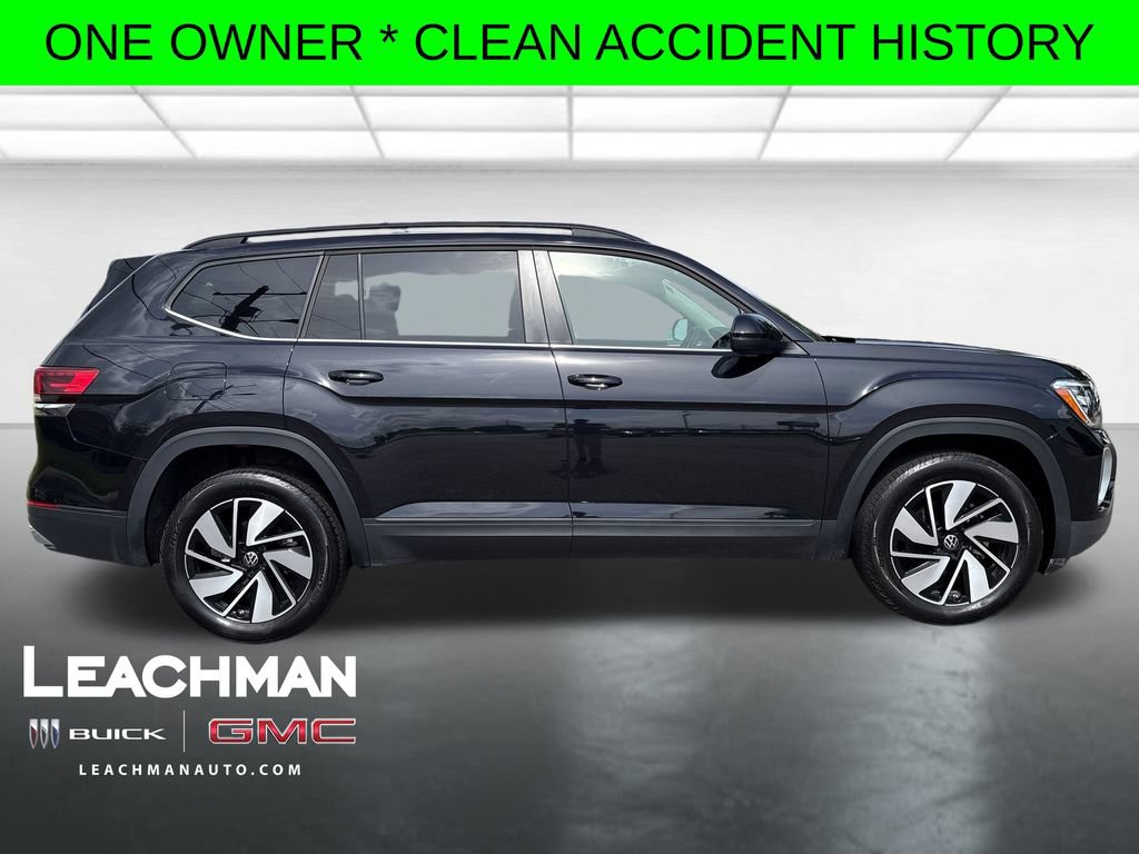 Used 2026 Volkswagen Atlas SE AWD/4WD image 2