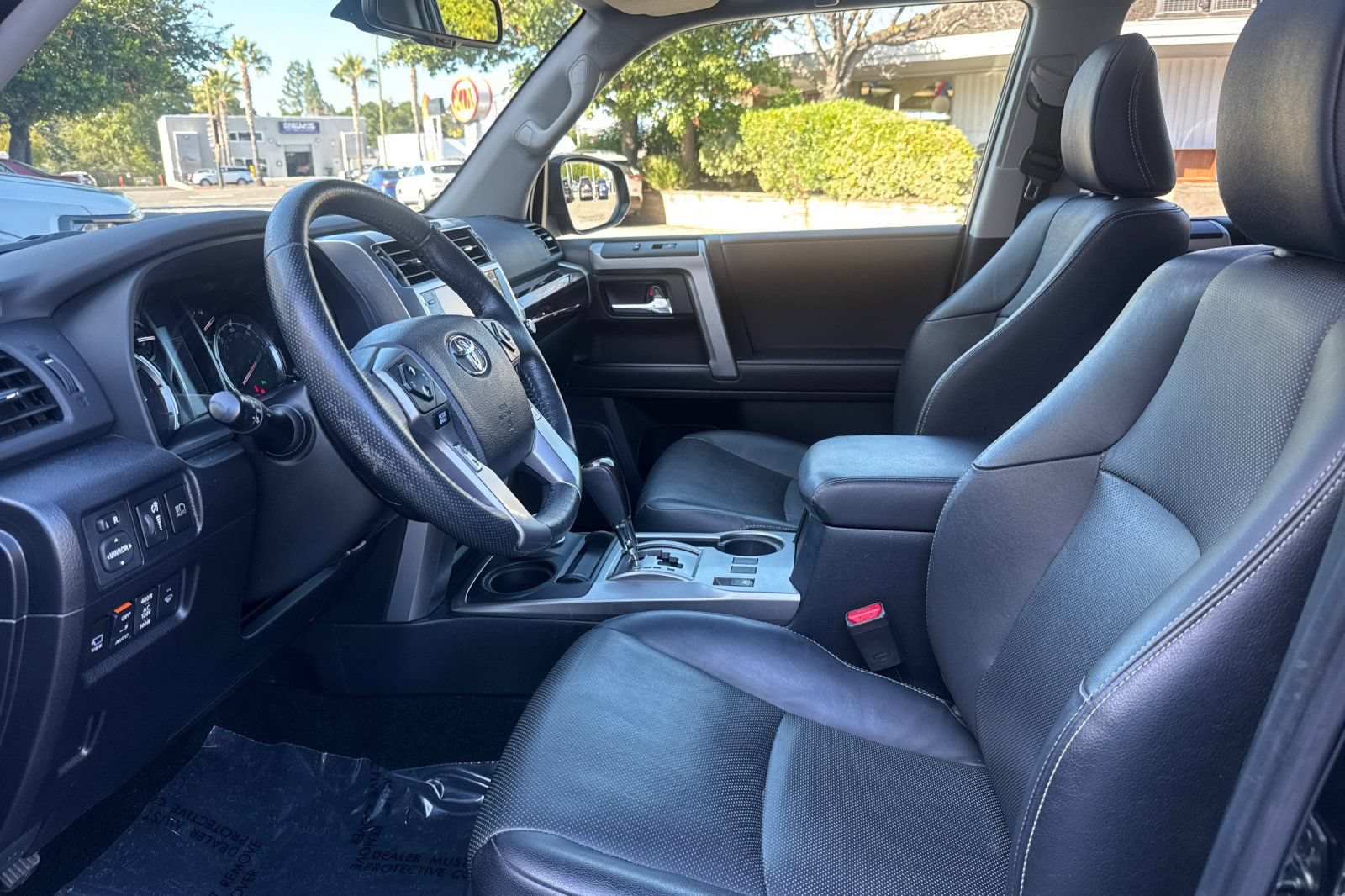 Used 2023 Toyota 4Runner Limited AWD/4WD image 10