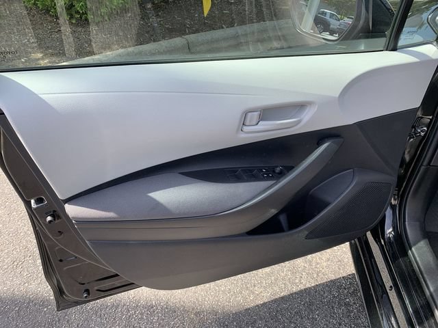 Used 2026 Toyota Corolla LE FWD image 17
