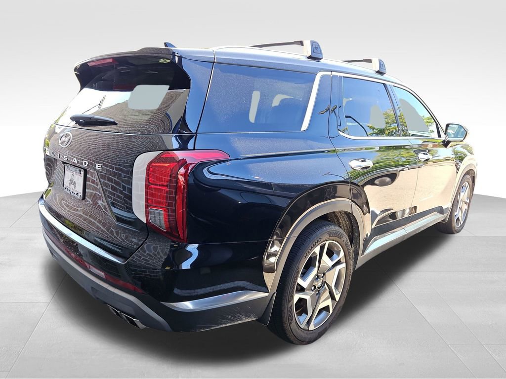 Used 2023 Hyundai Palisade Limited FWD image 6