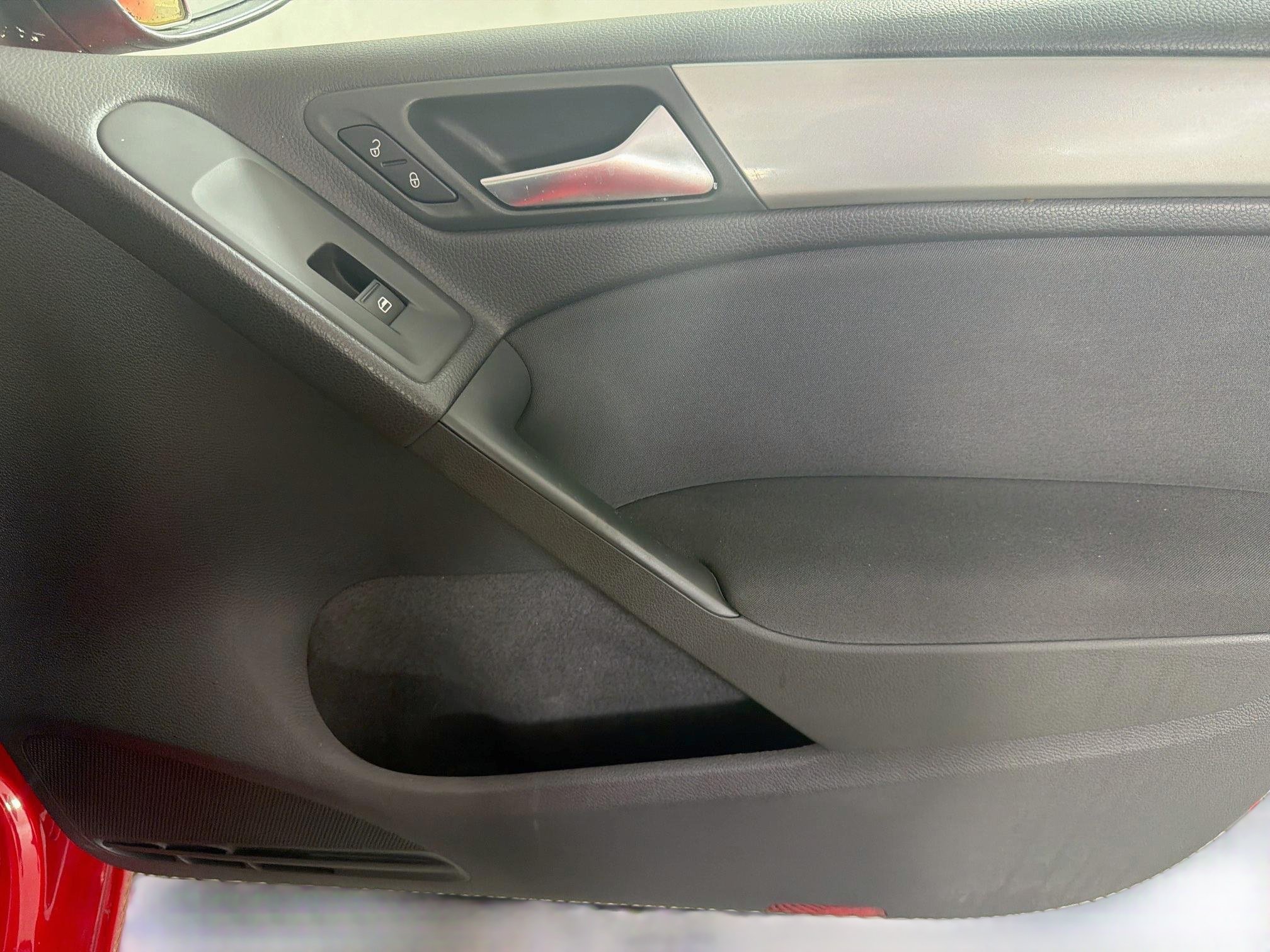 Used 2013 Volkswagen Golf TDI FWD image 31