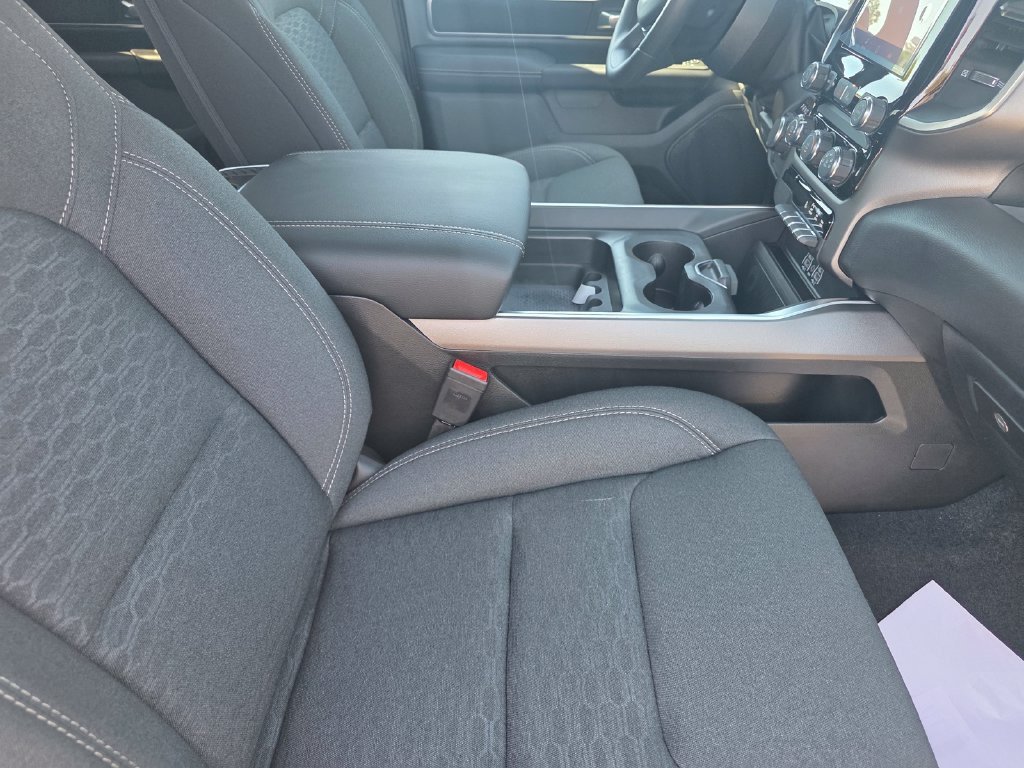 New 2026 RAM 1500 4x4 Crew Cab image 12