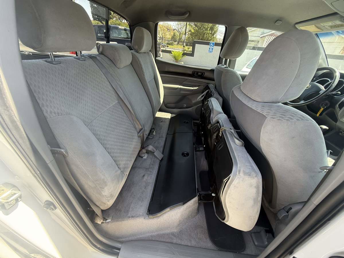 Used 2010 Toyota Tacoma PreRunner RWD image 35