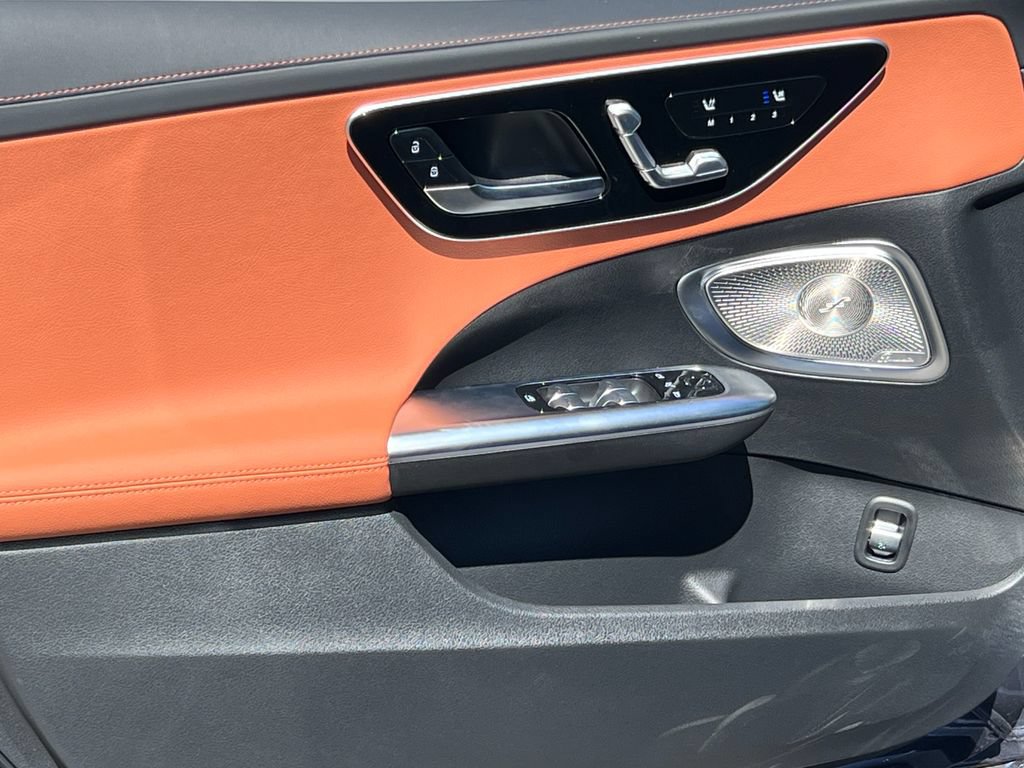 New 2026 Mercedes-Benz C 300 4MATIC Sedan image 13